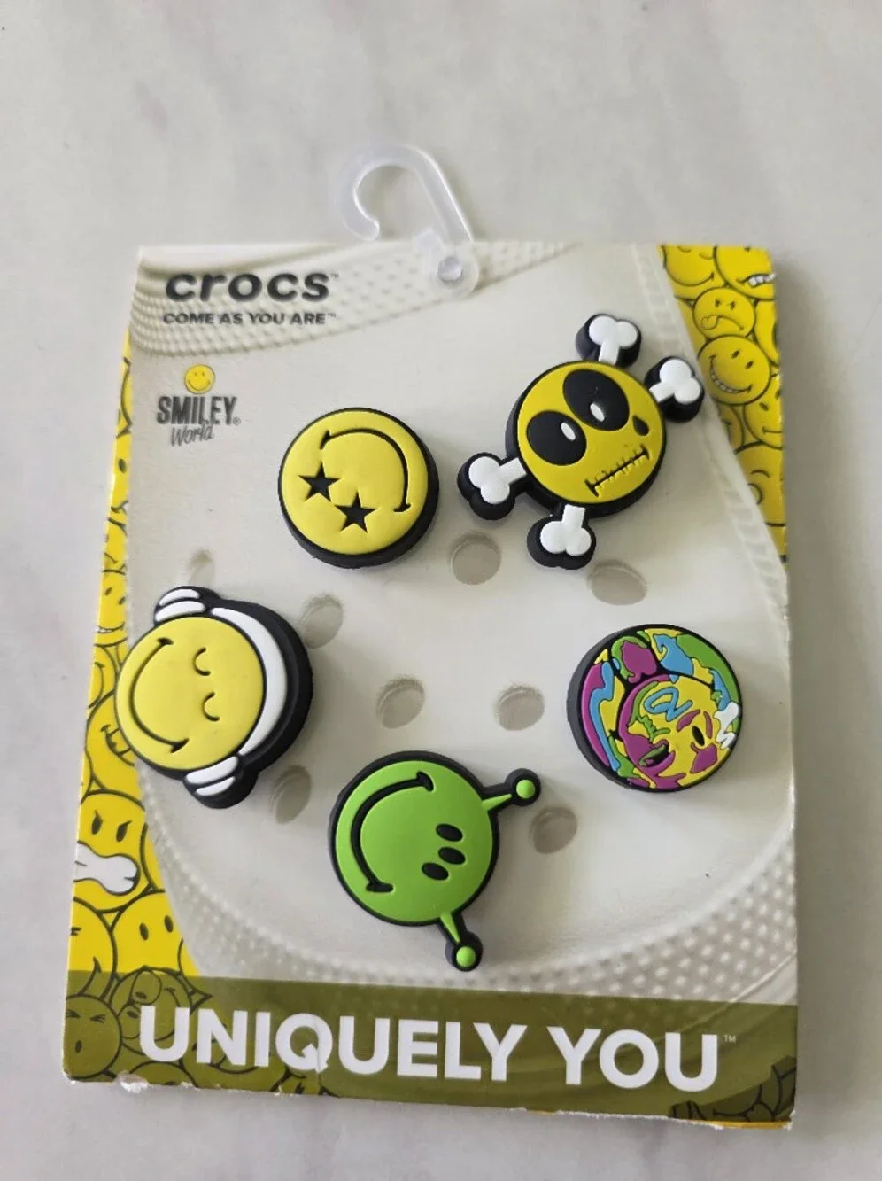 CROCS smileyworld jibbitz